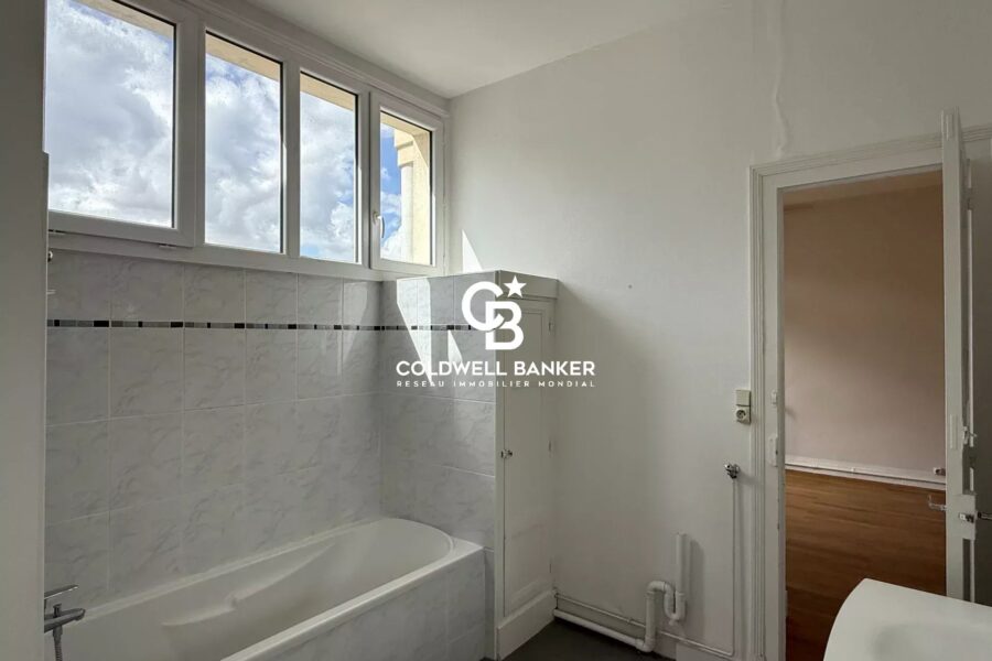 Appartement à vendre à Tours — Vue sur la ville — photo 7