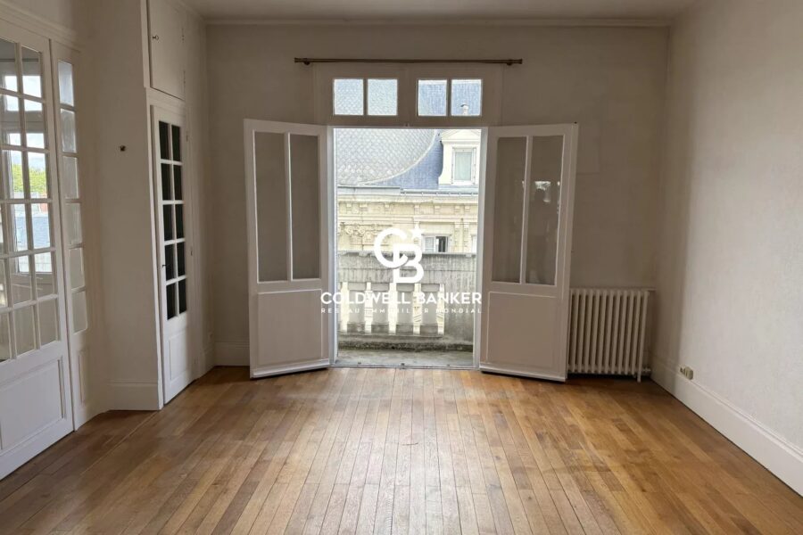 Appartement à vendre à Tours — Vue sur la ville — photo 4