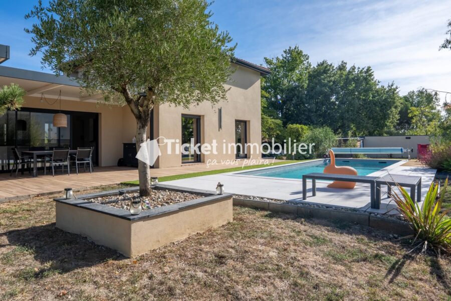 Maison à vendre à Cornebarrieu — Vue parc & jardin — photo 8