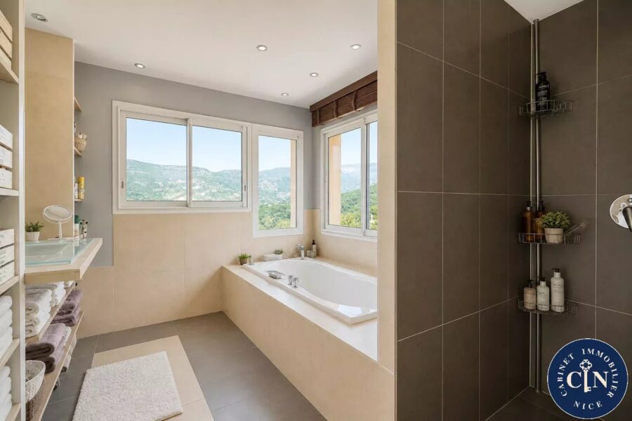 Maison à vendre à Contes — Vue montagne — photo 11