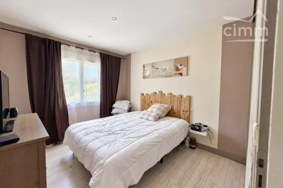 Maison à vendre à Montguyon — Vue parc & jardin — photo 6