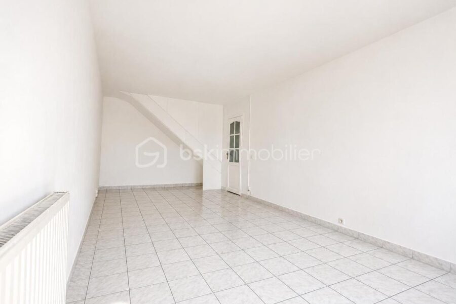 Appartement à vendre à Bobigny — Vue sur la ville — photo 5