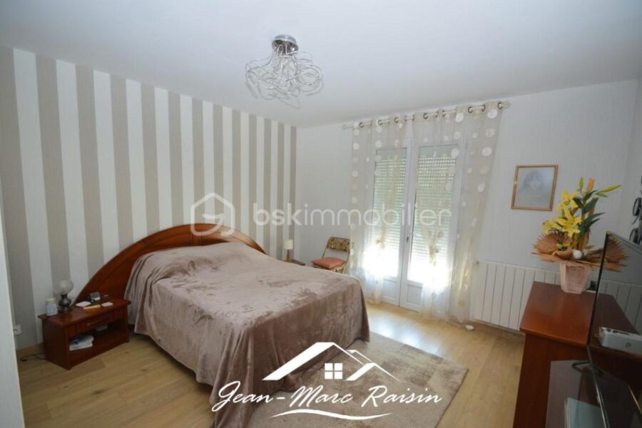 Maison à vendre à Conde sainte libiaire — Vue lac — photo 5