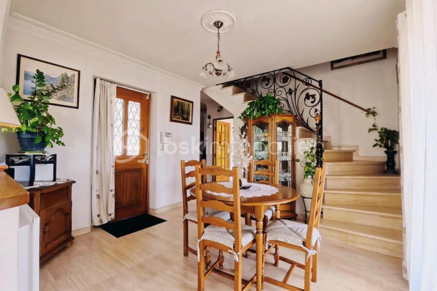 Maison à vendre à Lauris — Vue nature — photo 4