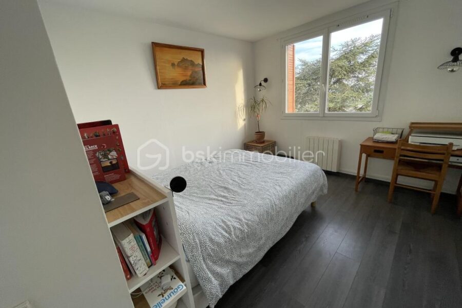 Appartement à louer à Thorigny sur marne — Vue sur la ville — photo 5