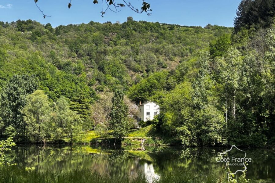 Maison à vendre à Grand vabre — Vue lac — photo 1