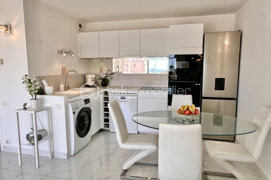Appartement à vendre à Golfe juan — Vue mer — photo 5