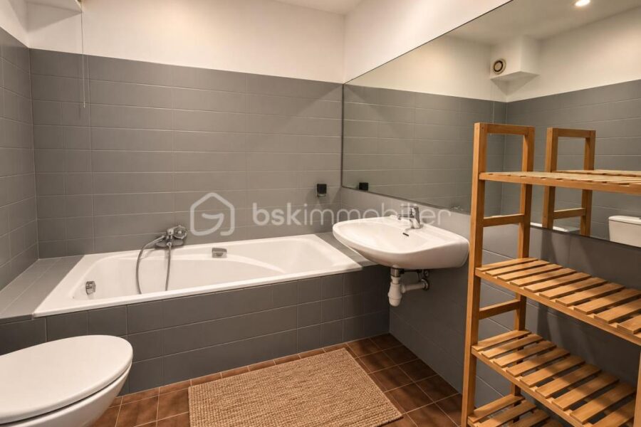 Appartement à vendre à Mandelieu la napoule — Vue sur la ville — photo 5