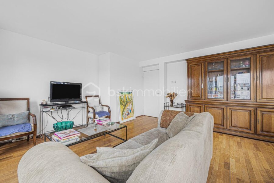 Appartement à vendre à Paris 14e arrondissement — Vue sur la ville — photo 5