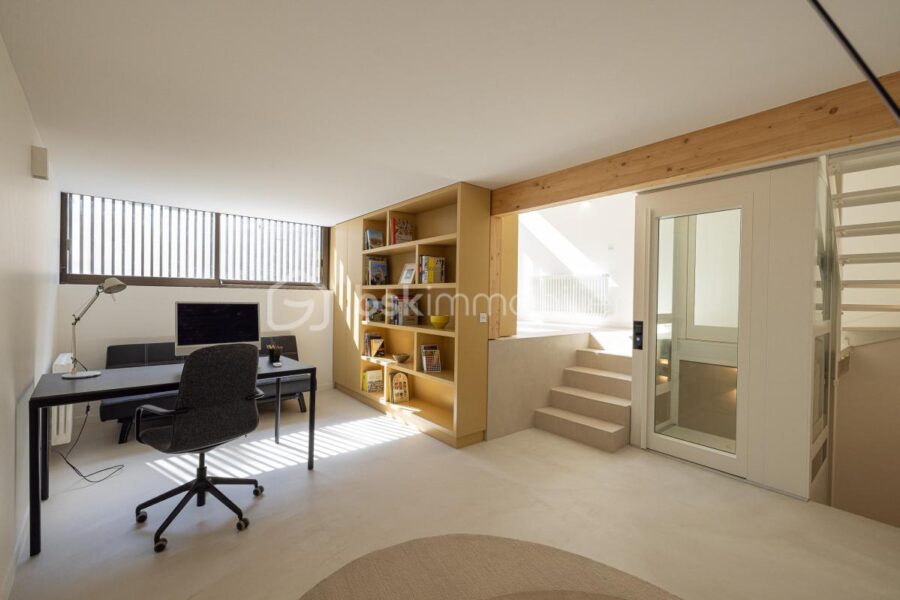 Maison à vendre à Paris 14e arrondissement — Vue sur la ville — photo 5