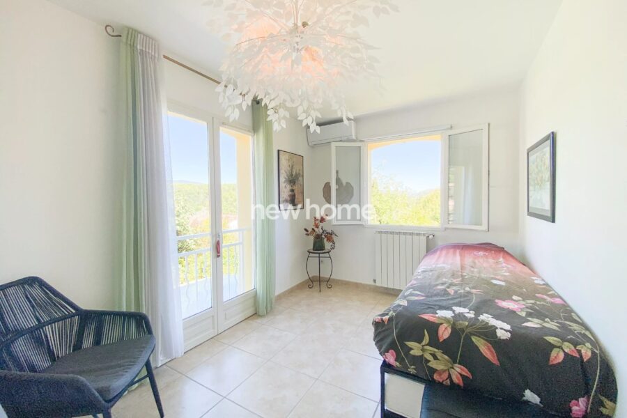 Maison à vendre à Salernes — Vue montagne — photo 25