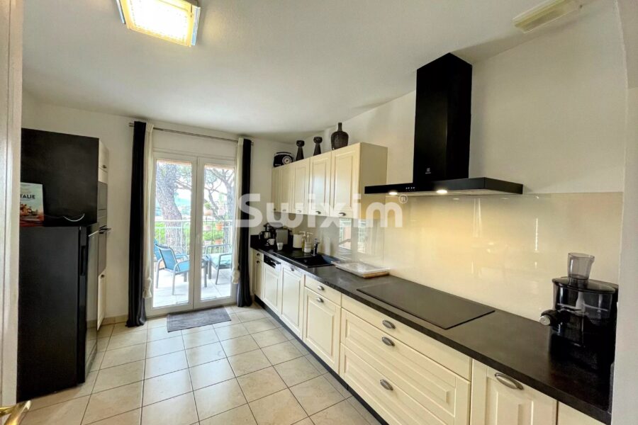 Maison à vendre à Sainte-maxime — Vue mer — photo 4
