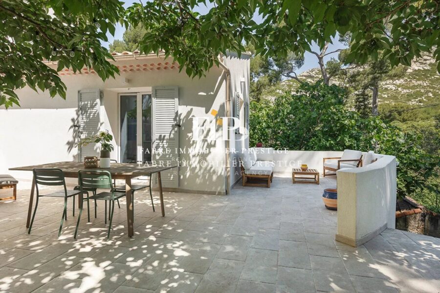 Maison à vendre à Marseille 9ème — Vue mer — photo 2
