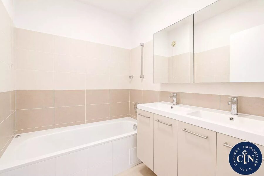 Appartement à vendre à Nice — Vue sur la ville — photo 15