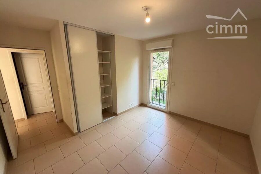 Appartement à vendre à Grasse — Vue montagne — photo 7