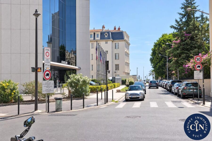 Appartement à vendre à Nice — Vue sur la ville — photo 10