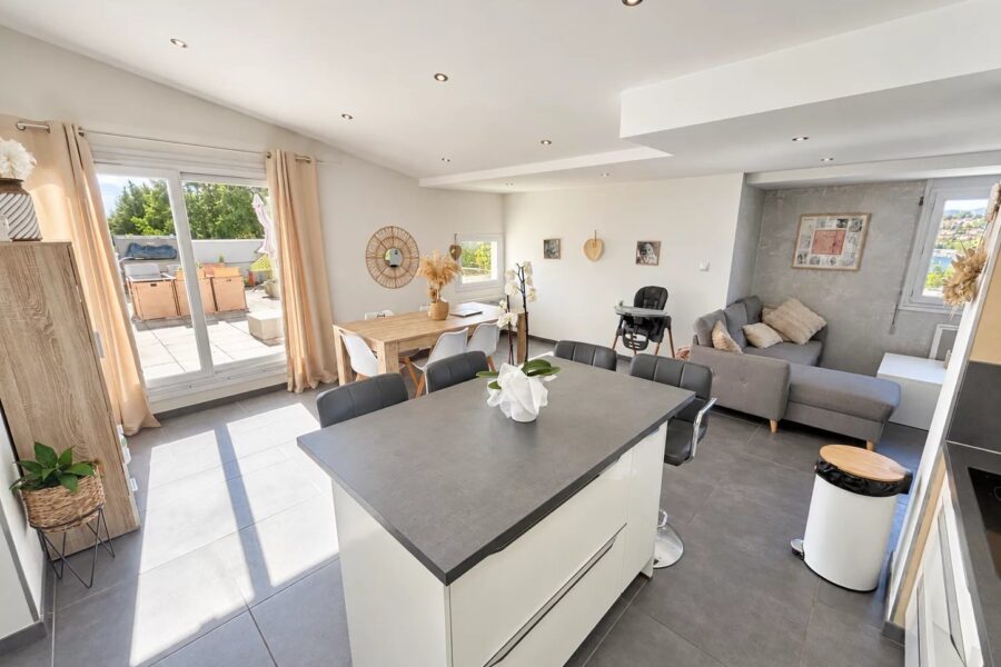 Appartement à vendre à Saint-Étienne — Vue montagne — photo 13