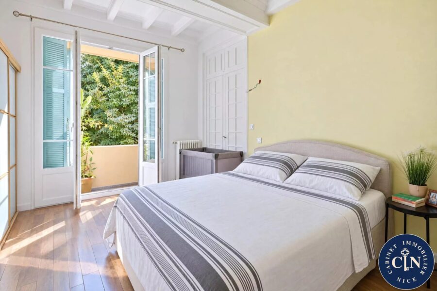 Appartement à vendre à Nice — Vue parc & jardin — photo 1