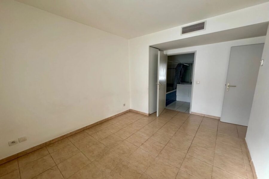 Appartement à vendre à Marseille 8ème — Vue sur la ville — photo 40