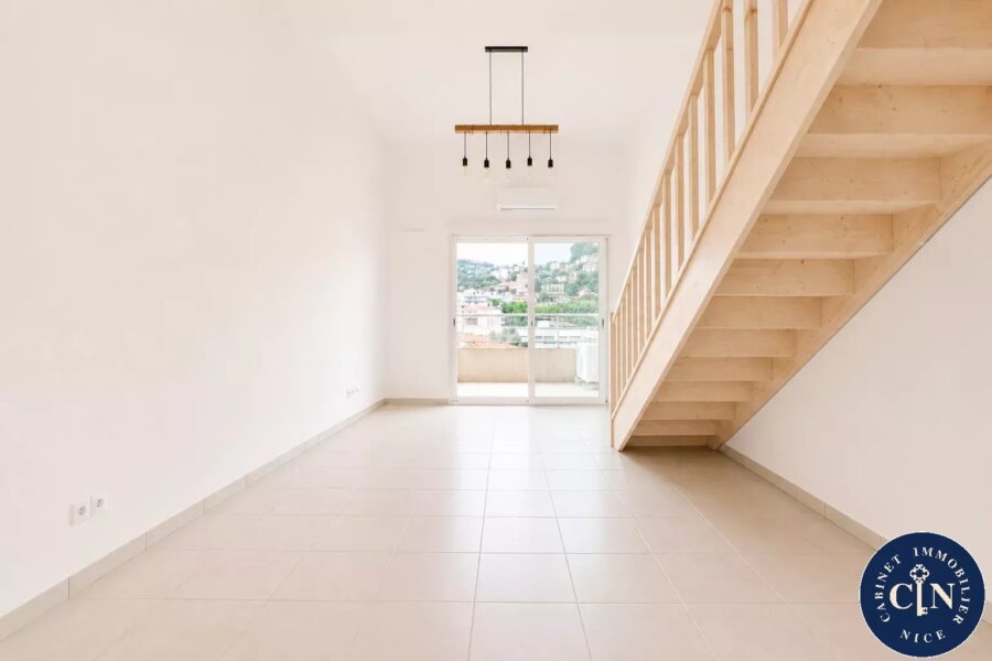 Appartement à vendre à Nice — Vue montagne — photo 3
