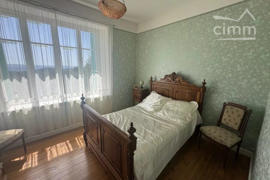 Maison à vendre à Thiolières — Vue montagne — photo 17