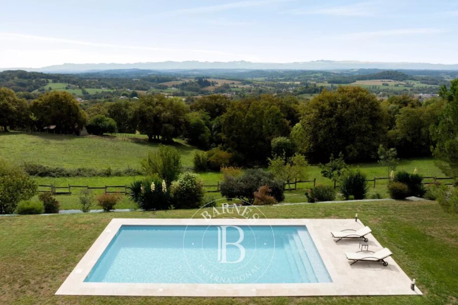 Maison à vendre à Salies-de-béarn — Vue montagne — photo 6
