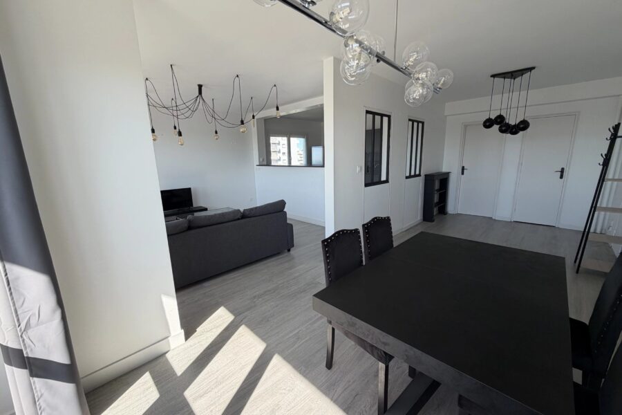 Appartement à vendre à Saint-Étienne — Vue montagne — photo 6