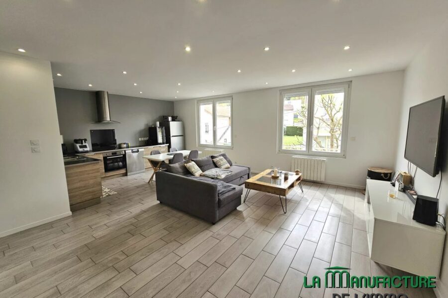 Appartement à vendre à La ricamarie — Vue sur la ville — photo 7