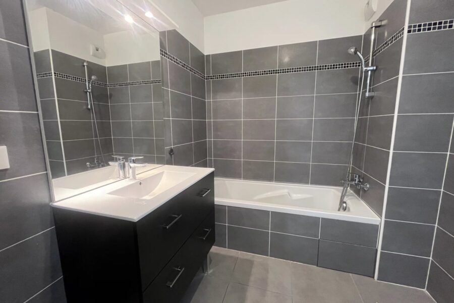 Appartement à vendre à Nice — Vue montagne — photo 3