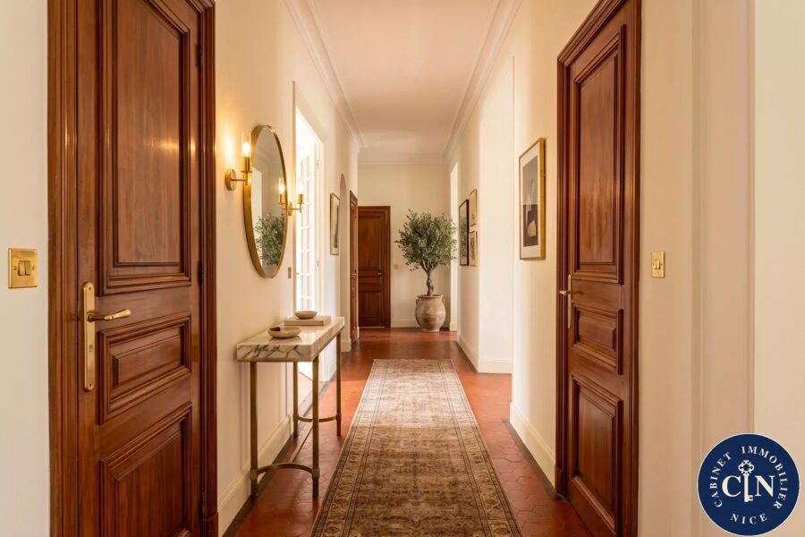 Appartement à vendre à Nice — Vue sur la ville — photo 5