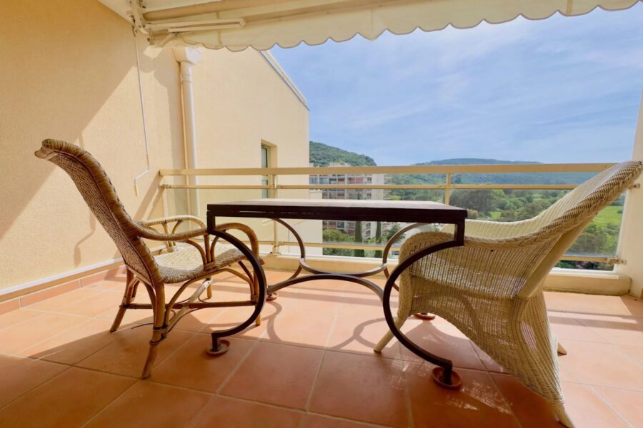Appartement à vendre à Mandelieu-la-napoule — Vue nature — photo 3