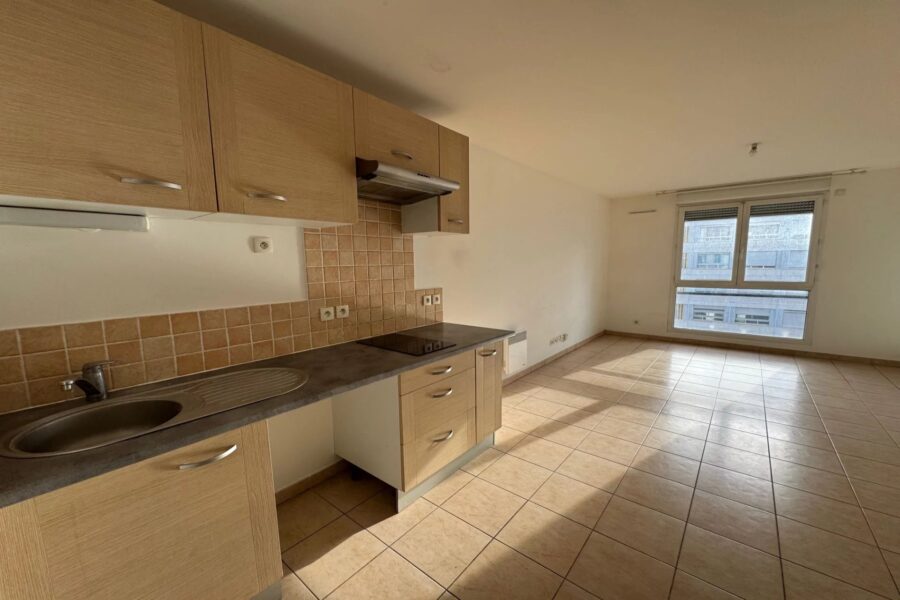 Appartement à vendre à Marseille 8ème — Vue sur la ville — photo 6