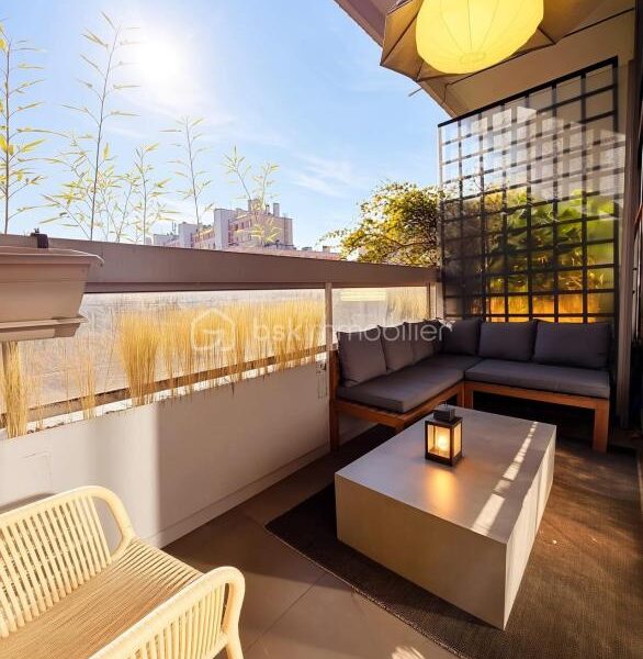 Appartement à vendre à Paris 15e arrondissement — Vue sur la ville — photo 1