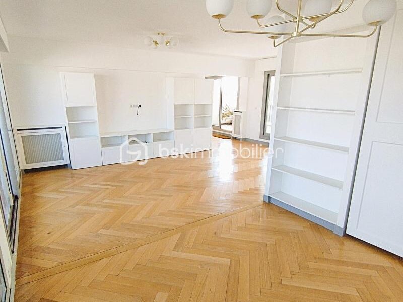 Appartement à vendre à Paris 12e arrondissement — Vue sur la ville — photo 5