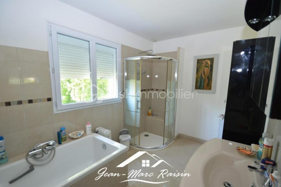 Maison à vendre à Conde sainte libiaire — Vue lac — photo 6