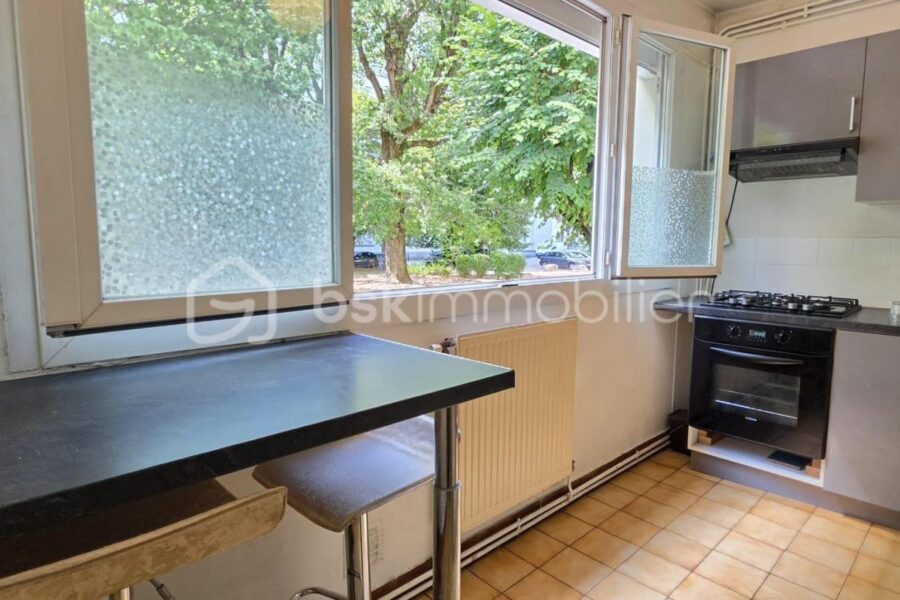 Appartement à vendre à Grenoble — Vue parc & jardin — photo 5