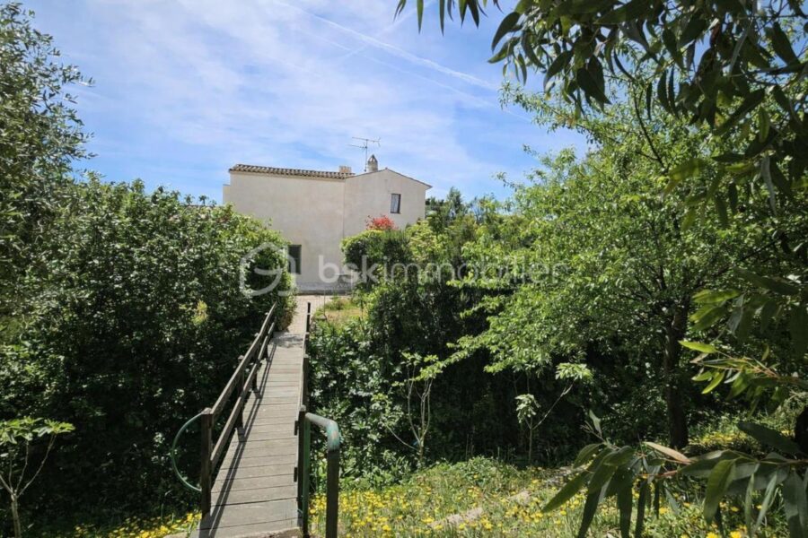 Maison à vendre à Fréjus — Vue sur la ville — photo 6