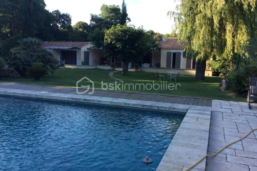 Maison à louer à Grans — Vue dégagée — photo 5