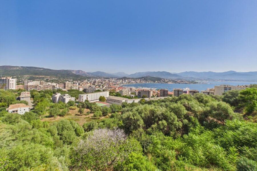 Appartement à vendre à Ajaccio — Vue mer — photo 1