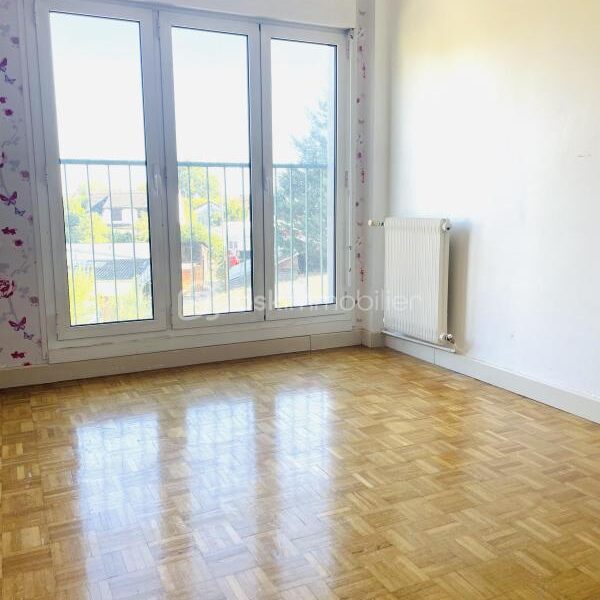 Appartement à vendre à Champigny sur marne — Vue sur la ville — photo 6