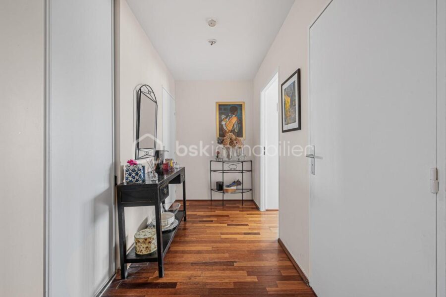 Appartement à vendre à Paris 14e arrondissement — Vue sur la ville — photo 6