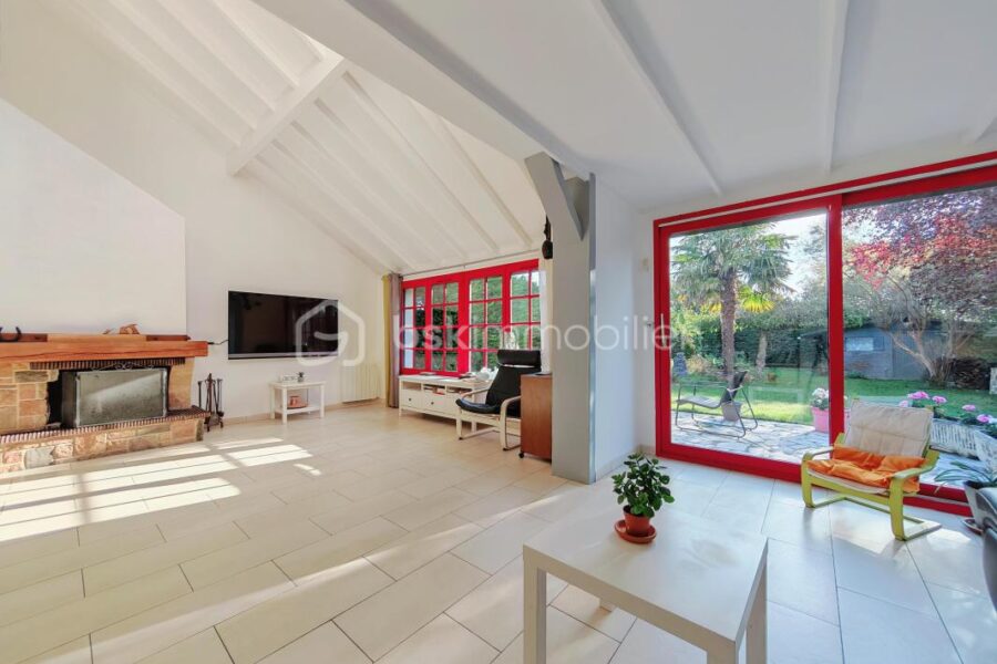 Maison à vendre à Emmerin — Vue parc & jardin — photo 6