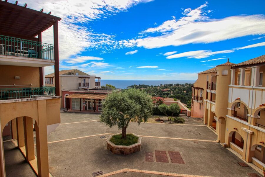Appartement à vendre à Saint-raphaël — Vue mer — photo 14