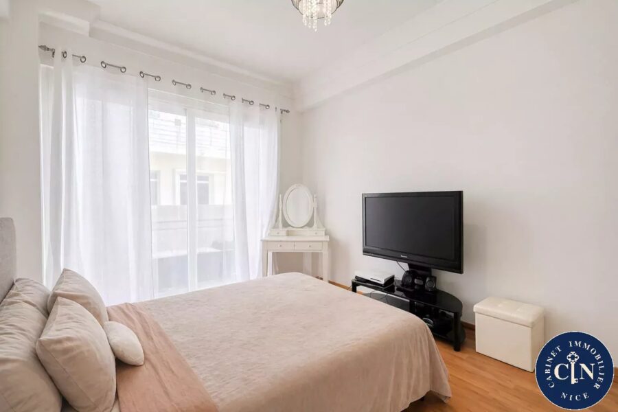 Appartement à vendre à Nice — Vue sur la ville — photo 6