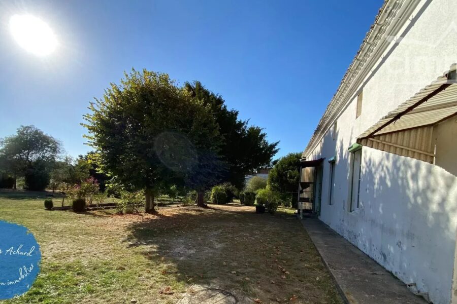 Maison à vendre à Saint-Genis-de-Saintonge — Vue nature — photo 7