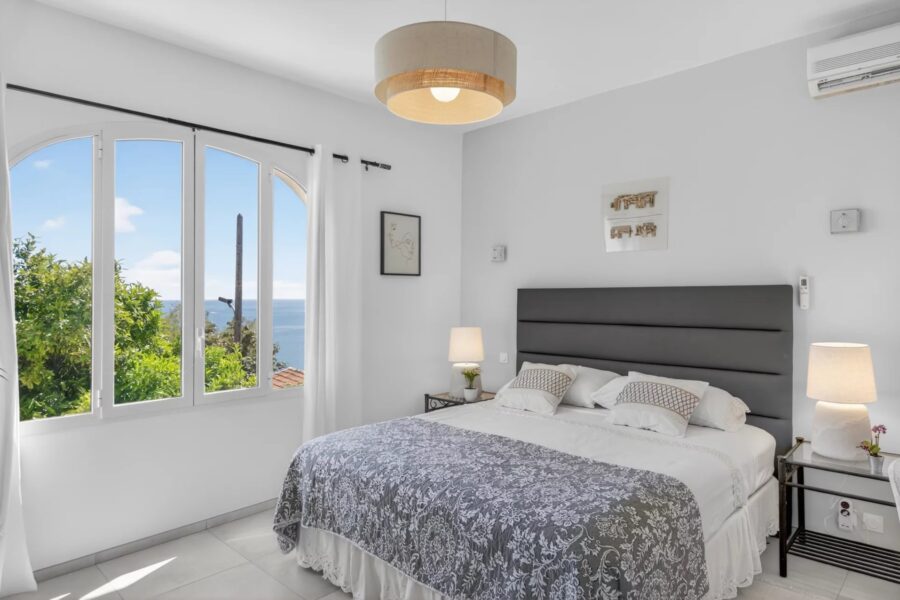 Maison à louer à Èze — Vue mer — photo 11
