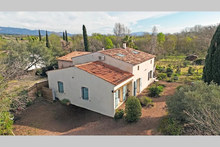 Maison à vendre à Roquebrune-sur-argens — Vue nature — photo 1