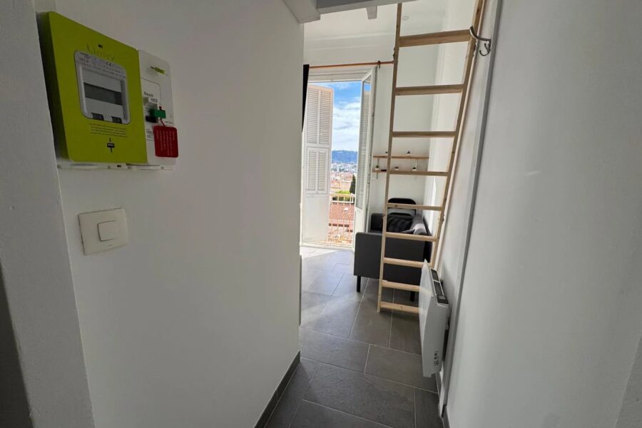 Appartement à louer à Nice — Vue sur la ville — photo 5