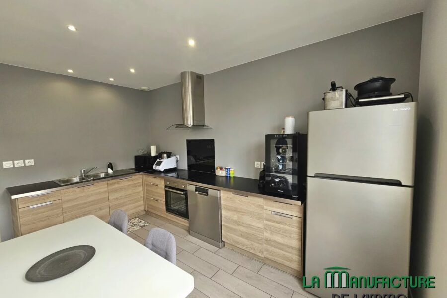 Appartement à vendre à La ricamarie — Vue sur la ville — photo 3