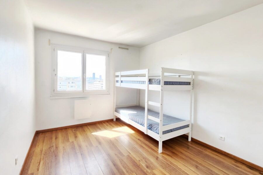 Appartement à vendre à Villeurbanne — Vue sur la ville — photo 15